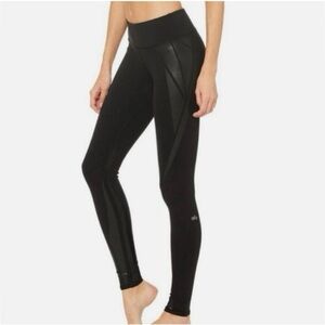 Alo Yoga High Waist Airbrush Facet Leggings in black Size Large